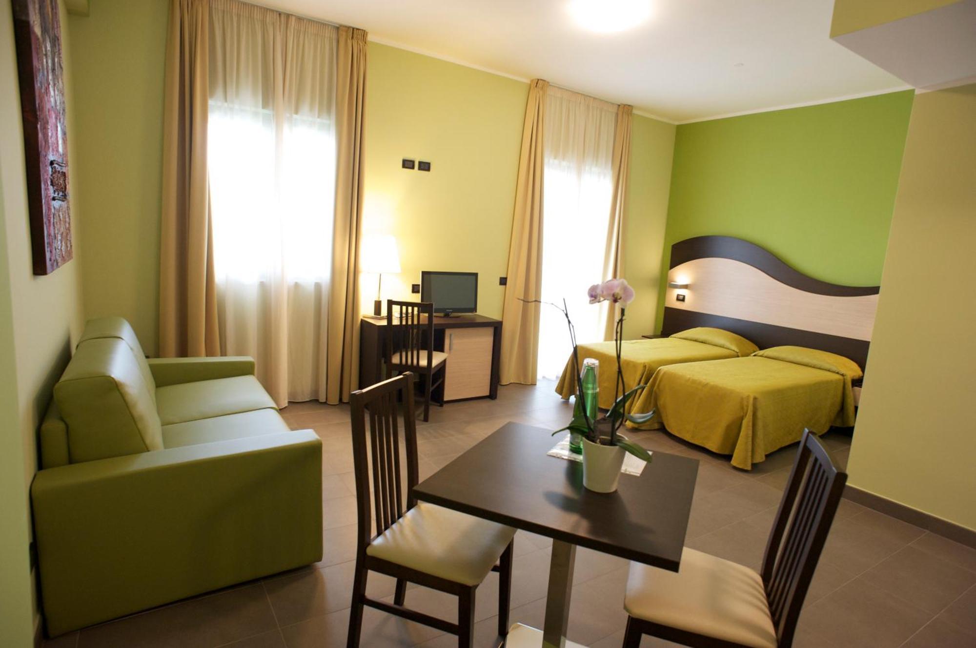 Life Sport Hotel Mentana Eksteriør bilde